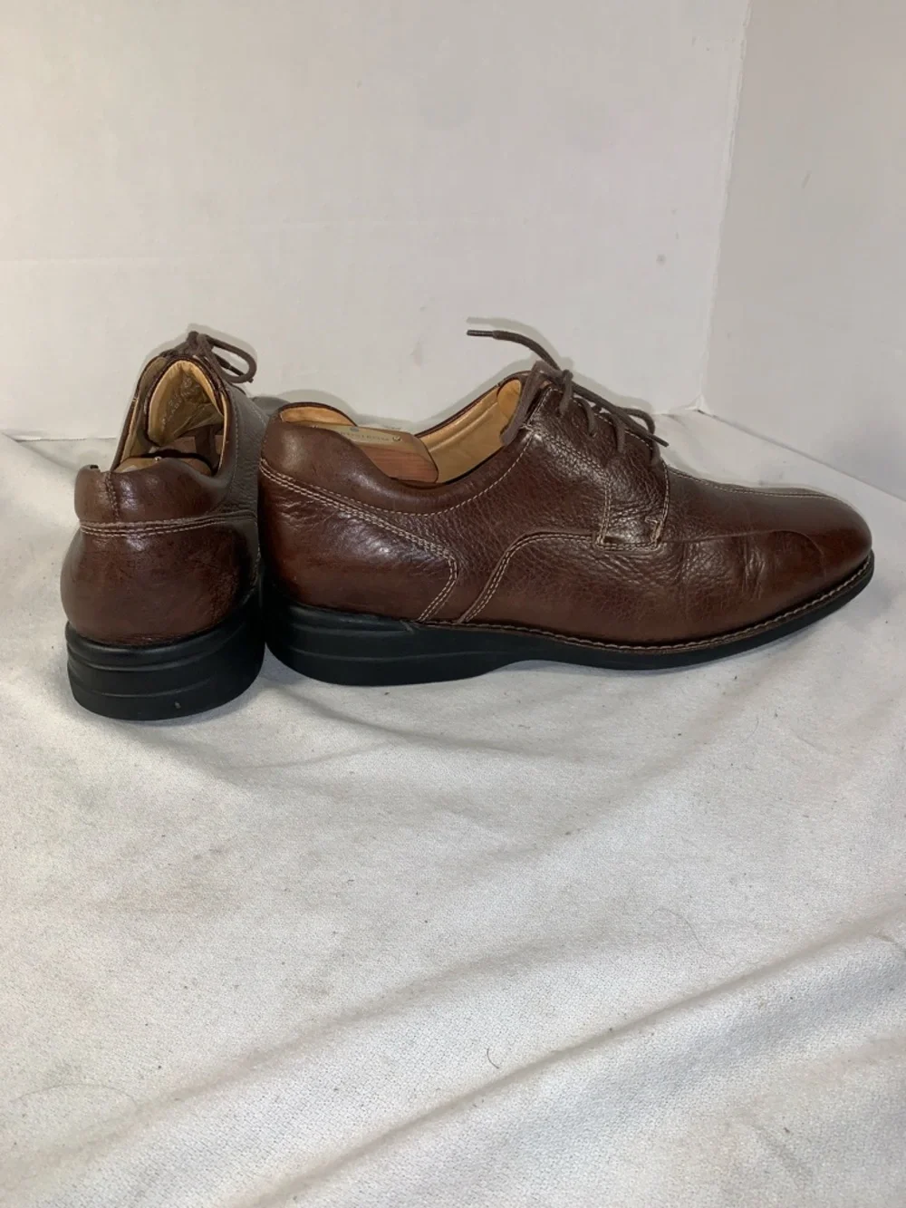 Johnston & Murphy Men’s Brown Leather Derby Dress Shoes